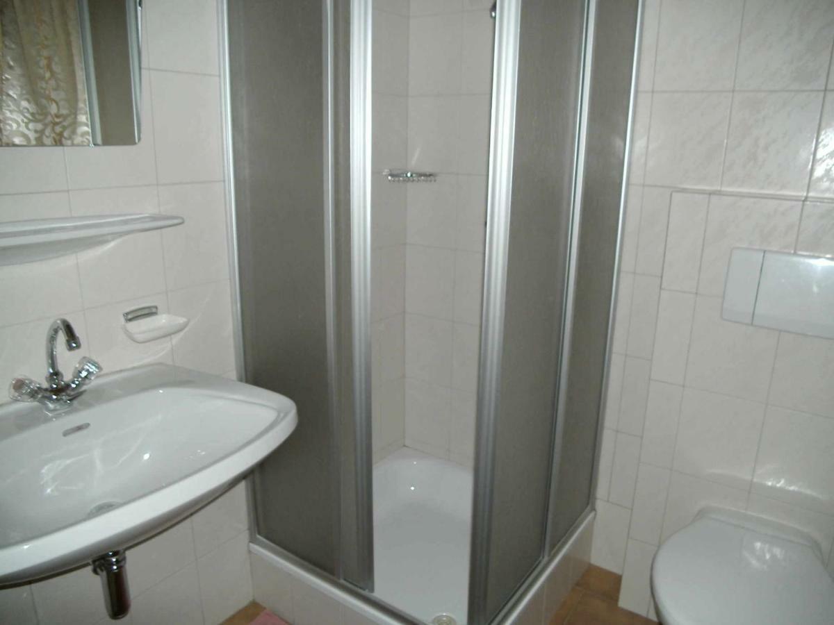 טרינס Apartments Jaeger מראה חיצוני תמונה